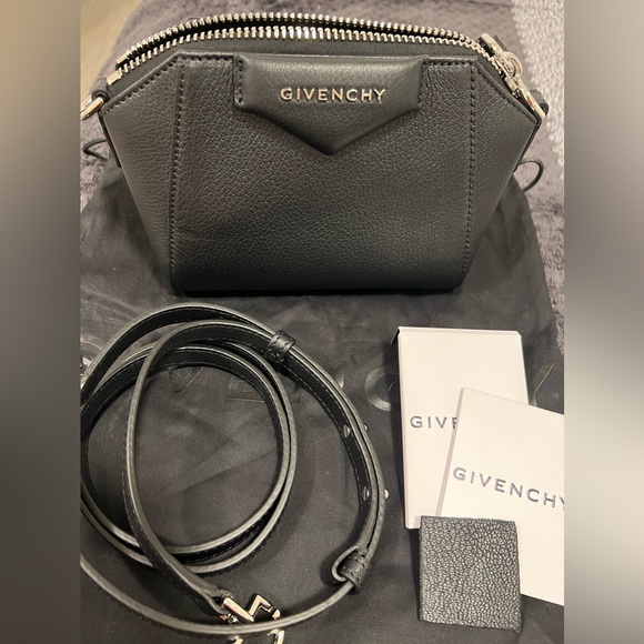 Givenchy Antigona Nano - Picture 3 of 14